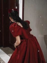 -LOVINA洛维娜婚纱礼服