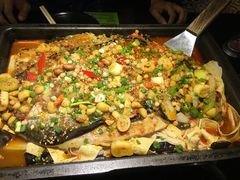 -叹鱼风尚烤鱼餐厅