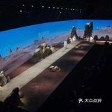 最惊艳的要数品牌创始人骑着白马出场