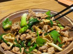 -隔壁老王·家常云南菜(花巷店)