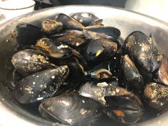 -宾朋海鲜特色美食餐厅·纯手工鲅鱼水饺(兴海路店)