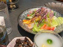 -铭牛烧肉·和牛海鲜自助(高新月牙湖店)