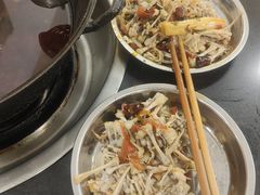 -鸿顺老铁锅美蛙鱼府(解放碑店)