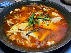 -吃城都·鱼蛙火锅(西玉龙街店)