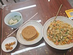 -扬二春炒饭(国庆路总店)