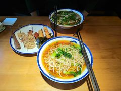 -傻根大肉面(三美店)