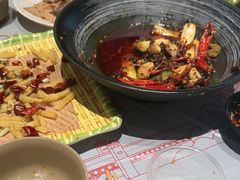 -肥肥虾庄·金牌油焖大虾(杨园滨江时代walk店)
