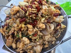 -丹水桥地锅鱼·翘嘴鲌·地方特色全鱼宴(丹江口大坝店)