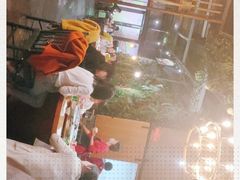 -琥珀老六龙虾(四里河店)