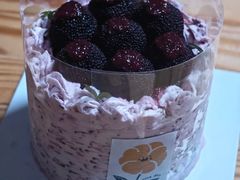 -咖咖熊蛋糕定制·英国蓝风车动物性淡奶油