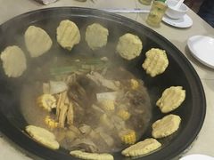 -三江鱼东北特色铁锅炖(骆驼店)