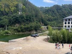 -仙人谷漂流景区