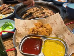 明姨无骨炸鸡-明洞阿姨·韩式酱蟹烤肉·创意料理(三元桥店)