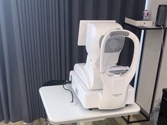 -三目眼镜·蔡司视觉合作店(青浦宝龙店)