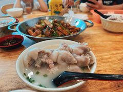 -雷祖芳老妈蹄花店