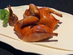 脆皮乳鸽-醉东Oriental House(静安嘉里中心店)