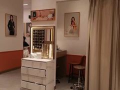 -海马体照相馆(万菱汇店)