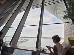-抱抱地球咖啡馆(国家海洋博物馆店)