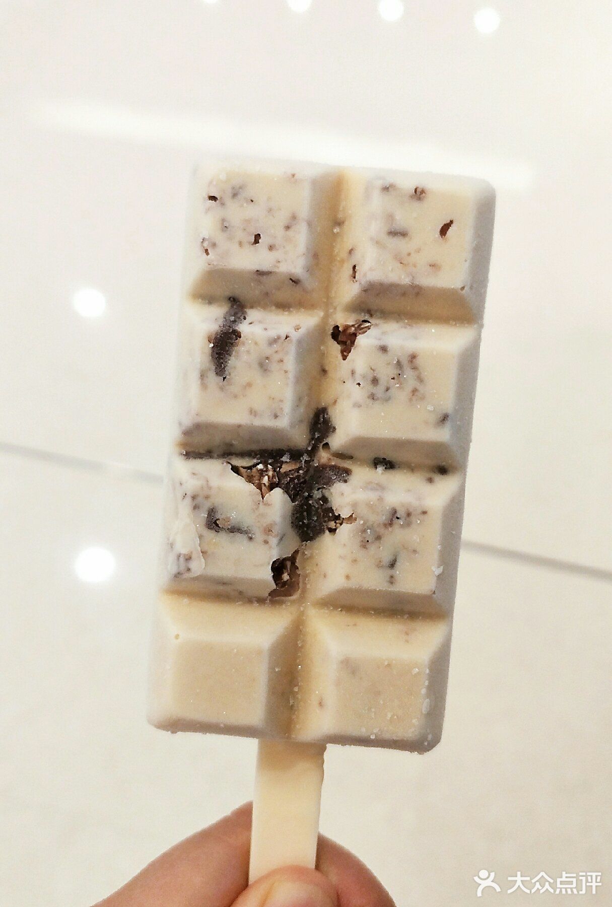 乳白色方砖型雪糕- 至今仍记得它浓郁醇厚的奶香味