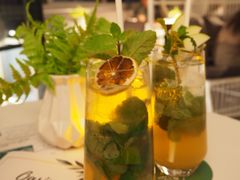 -Oasis Bar & Grill