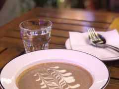 鲜野菌忌廉汤-MR.ROCKY洛奇先生RESTAURANT&BAR(宝安壹方城店)