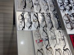 -瑞司视光眼镜·蔡司战略合作眼镜店(新街口店)