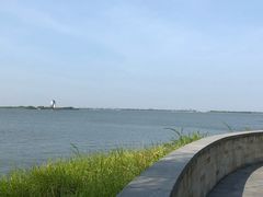 -上海滴水湖皇冠假日酒店