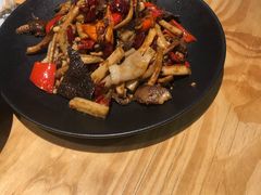 -十三式重庆江湖菜(金茂览秀城店)