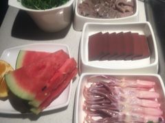 -海底捞火锅鲜切牛肉主题店(长寿路店)