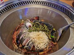-山里屯铁锅炖·东北菜(康桥店)