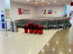 -家乐福(古北店)