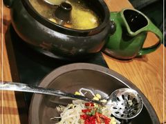 -云海肴·汽锅鸡·云南菜(天山百盛优客店)