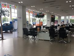 -上海宝宁宝马4S店