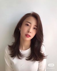 -时尚殿堂明星门店