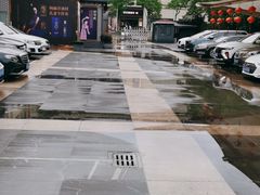 -香山湖渔家大院