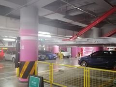 -白玉兰广场停车场