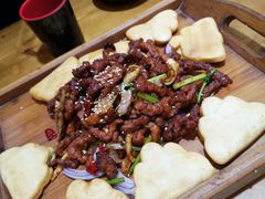 东镇烤三味-老东镇啤酒屋海鲜加工·蒸汽海鲜·海鲜烧烤(台东店)