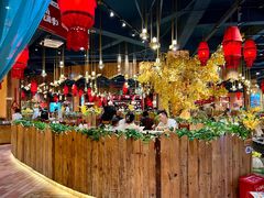 -老滇山寨•云南特色菜•地方菜•民族风情歌舞表演(金碧店)