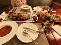 -东西风牛排馆周末烧烤自助(首都机场希尔顿店)