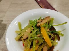 -康师傅私房牛肉面(马泉营奥莱店)
