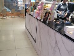 -奈雪的茶(亨特国际广场店)