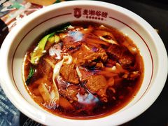 -呷佬·长沙手工米粉(金沙江路店)