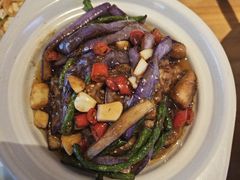 -严记小天府酸菜鱼(西四路店)