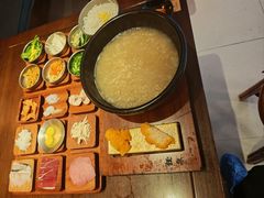 -银米·云南传统过桥米线(双廊黑金冠店)