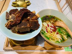 -百春原湖南牛肉粉(百联世纪店)
