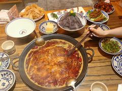 -旧街市鲜货老火锅(大光路店)