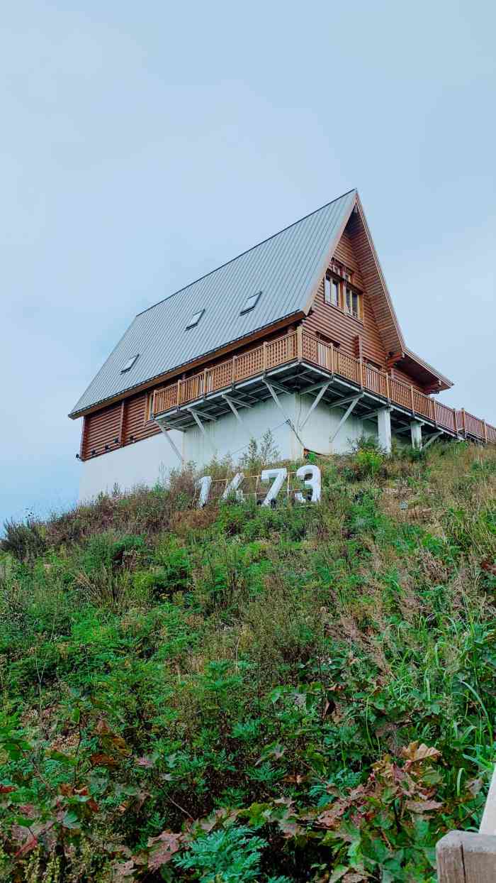 1473山顶咖啡-"哎呀呀,网红咖啡店呀从海坨山庄或者外边.