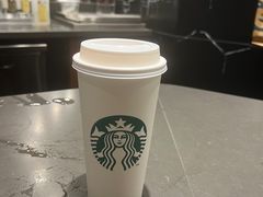 榛果风味拿铁-星巴克(迪士尼小镇店)