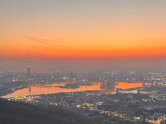 -紫金山山顶公园