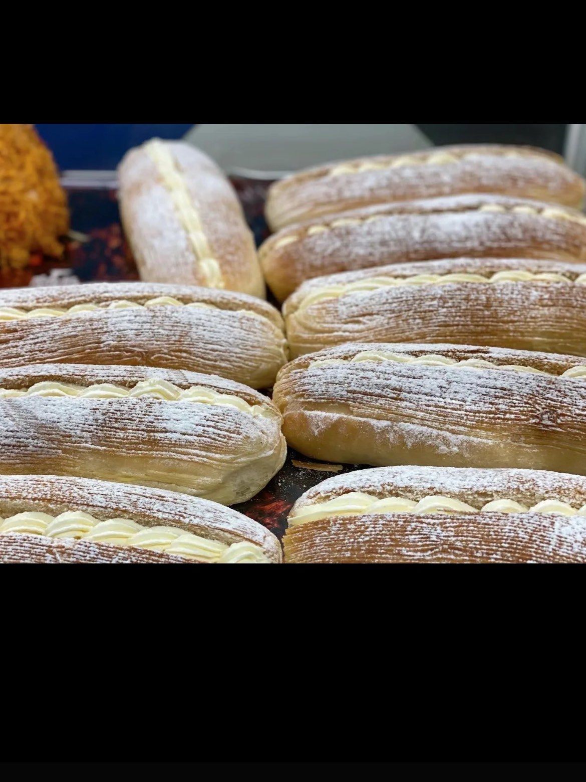 0元探店免单进行时
 白色恋人面包